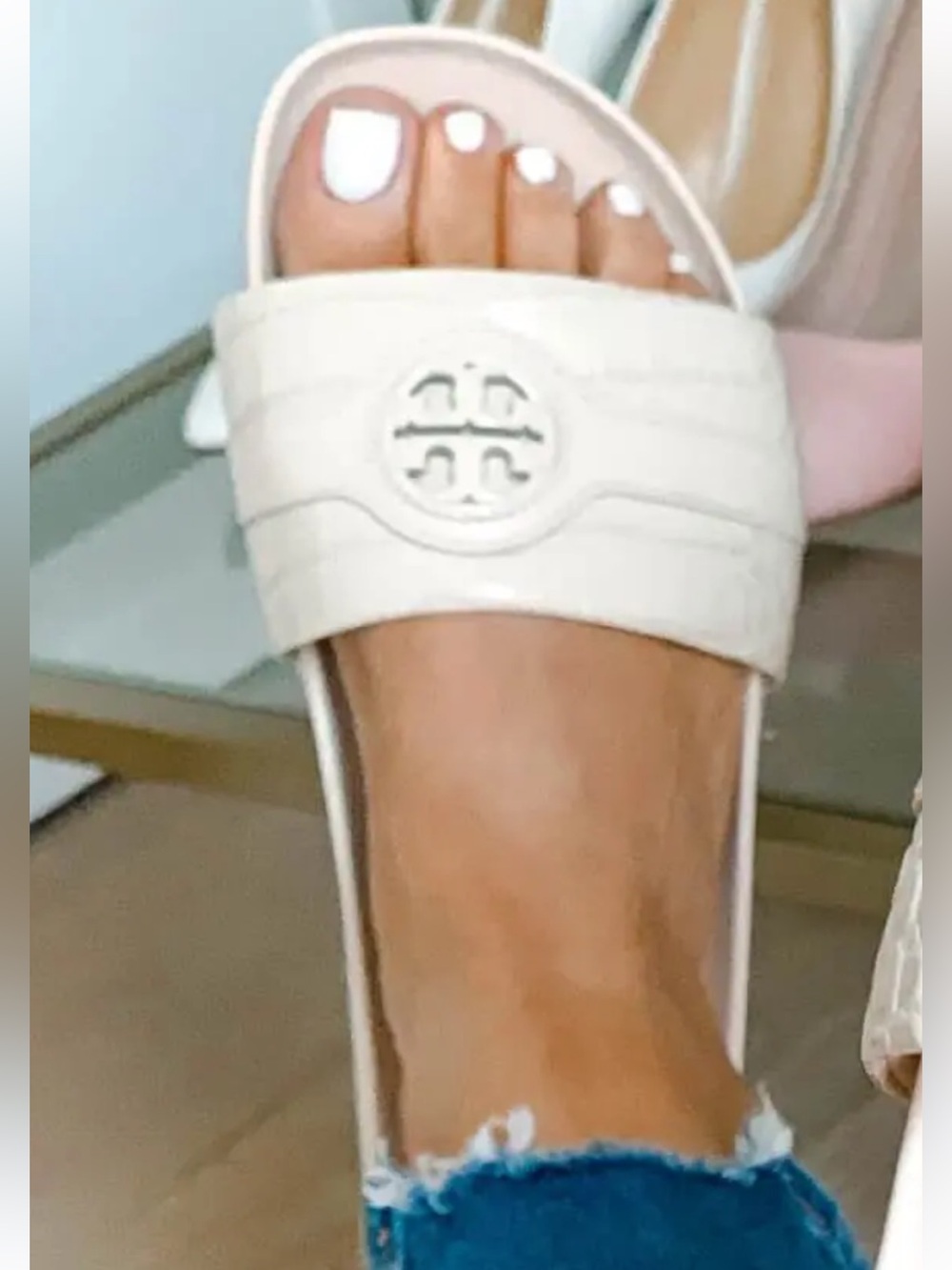 Tory Burch Carson Women's Off White Croc Embossed Slide Sandals 9 animal print